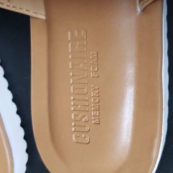 Cushionaire NWOT Double Strap Tan Slide Sandals, 10 - Picture 3 of 6